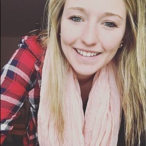 Meet your Posher, Janelle